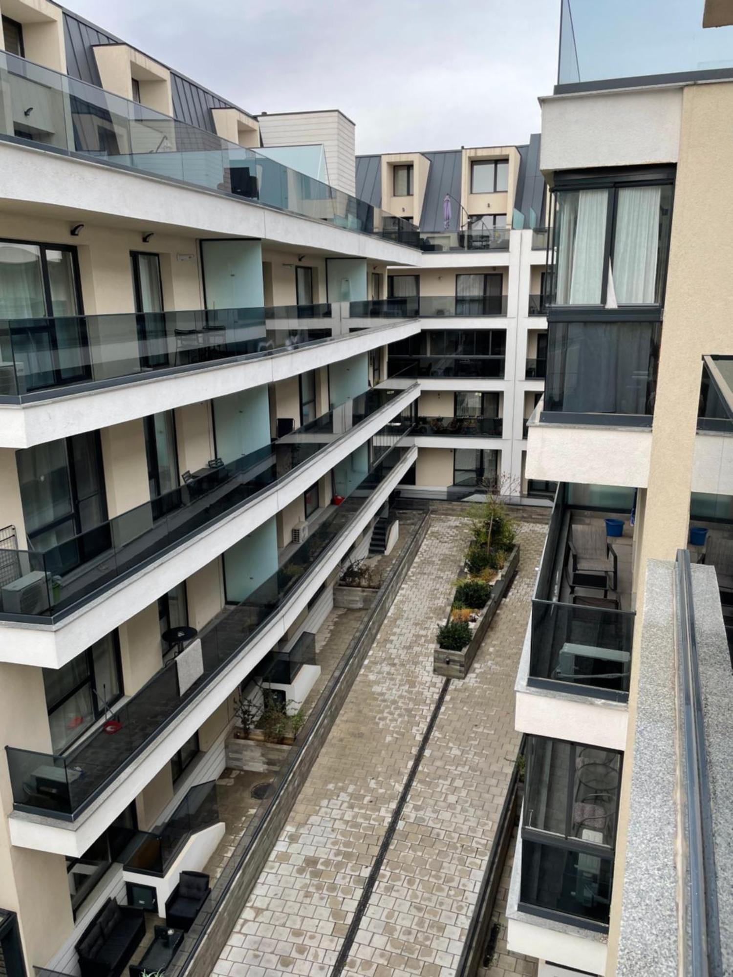 Studiokris Apartment Bukares Bagian luar foto