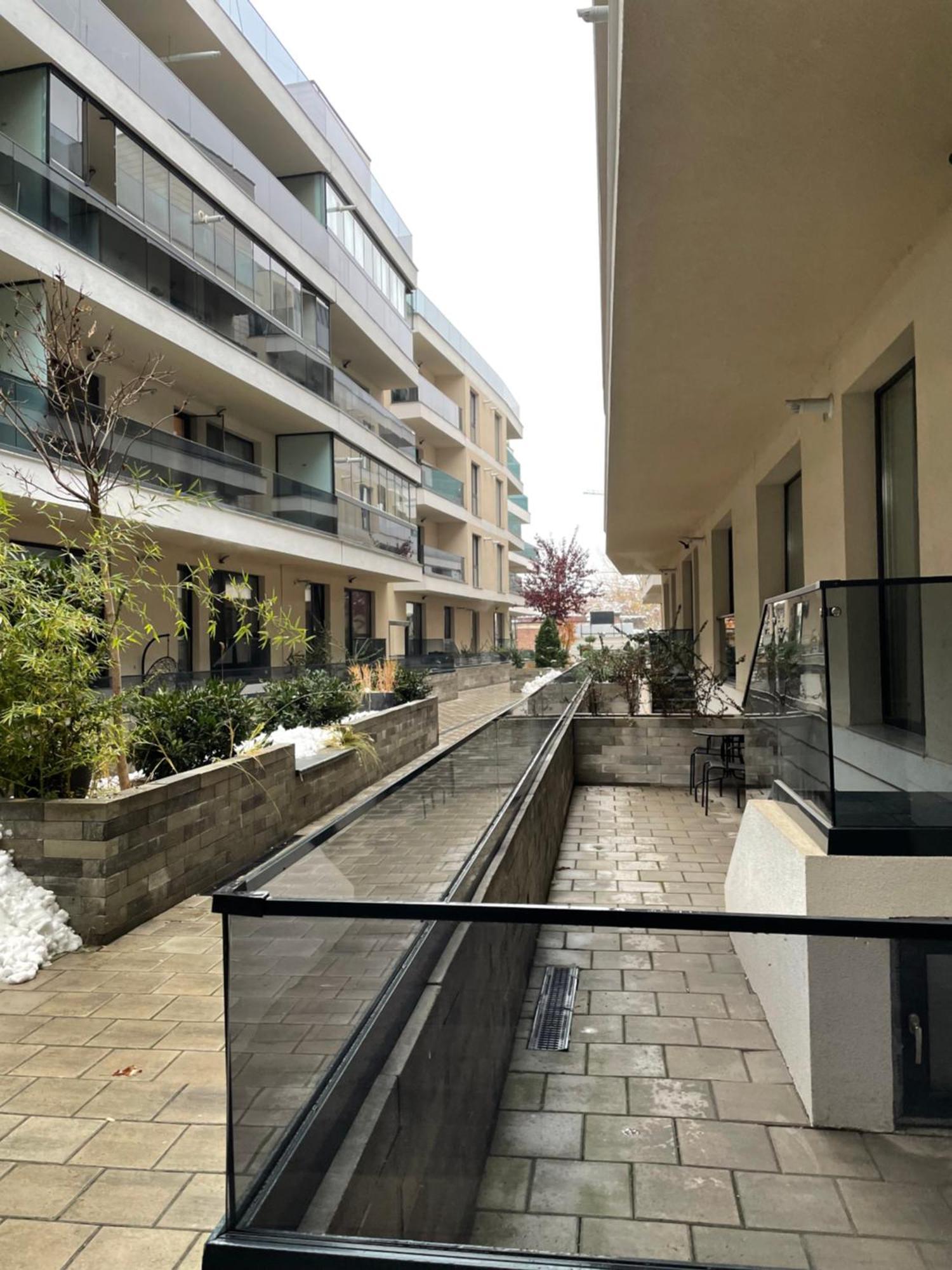 Studiokris Apartment Bukares Bagian luar foto