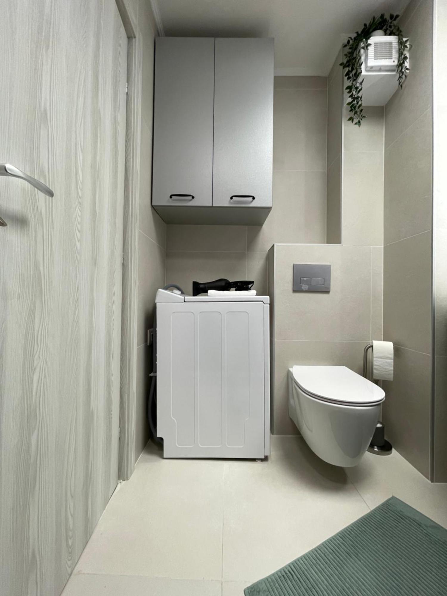 Studiokris Apartment Bukares Bagian luar foto