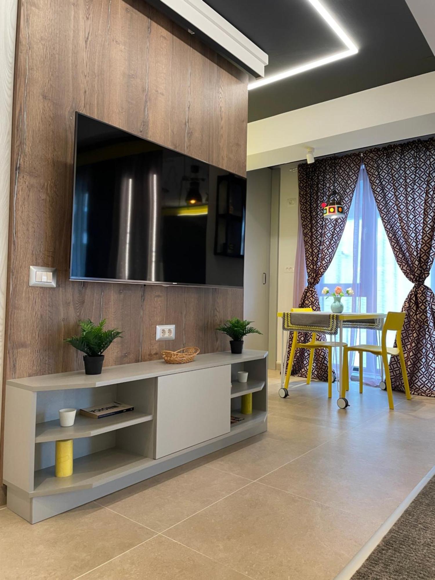 Studiokris Apartment Bukares Bagian luar foto